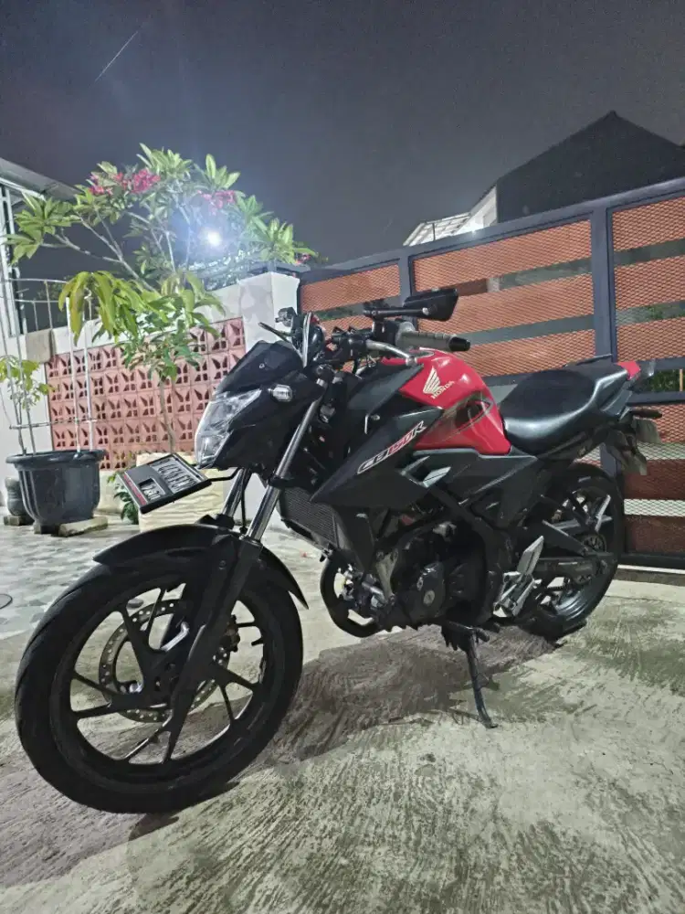 Honda Cb150r led