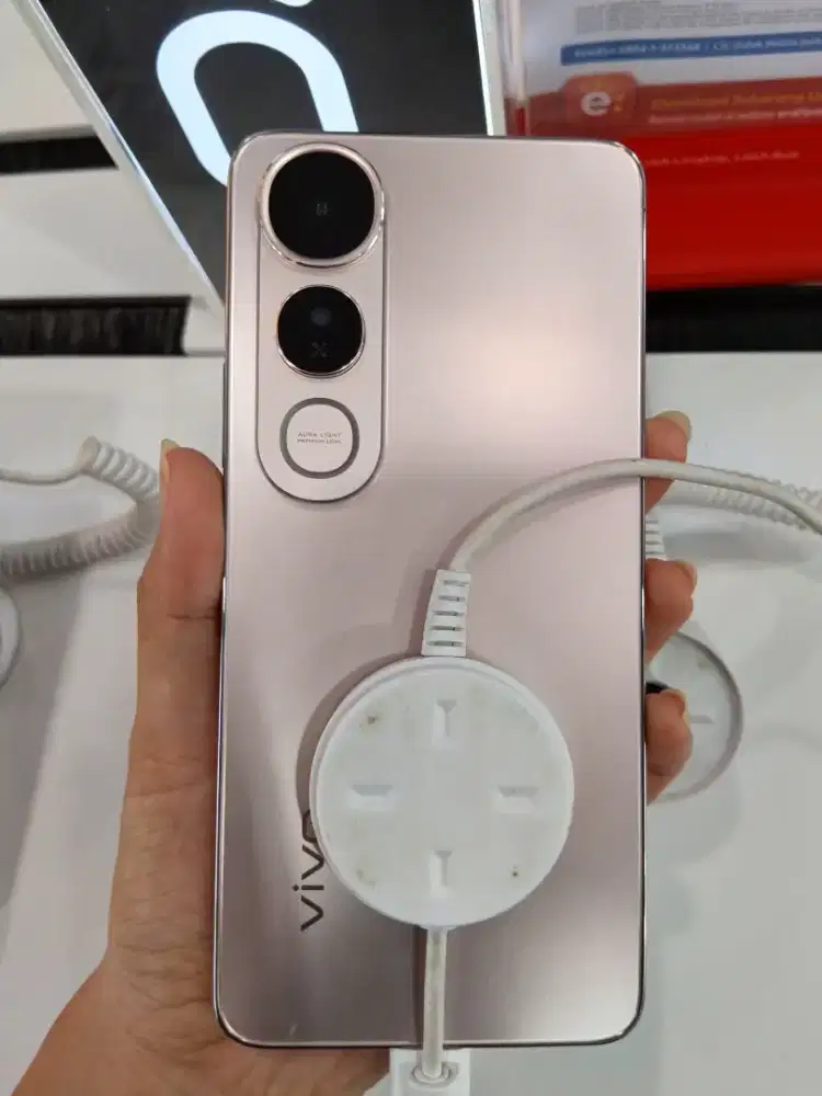 Vivo V50 Lite-TIPIS, ELEGAN, DAN BERTENAGA!