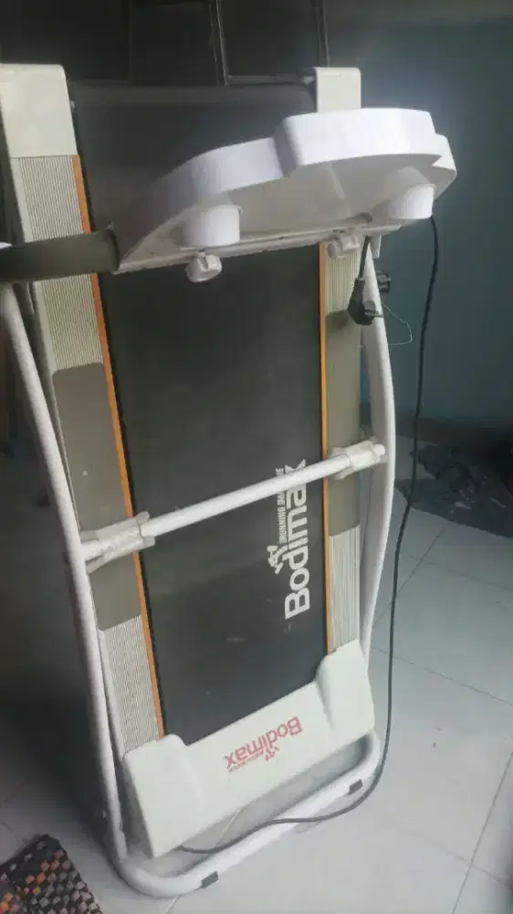 Bodimax running machine