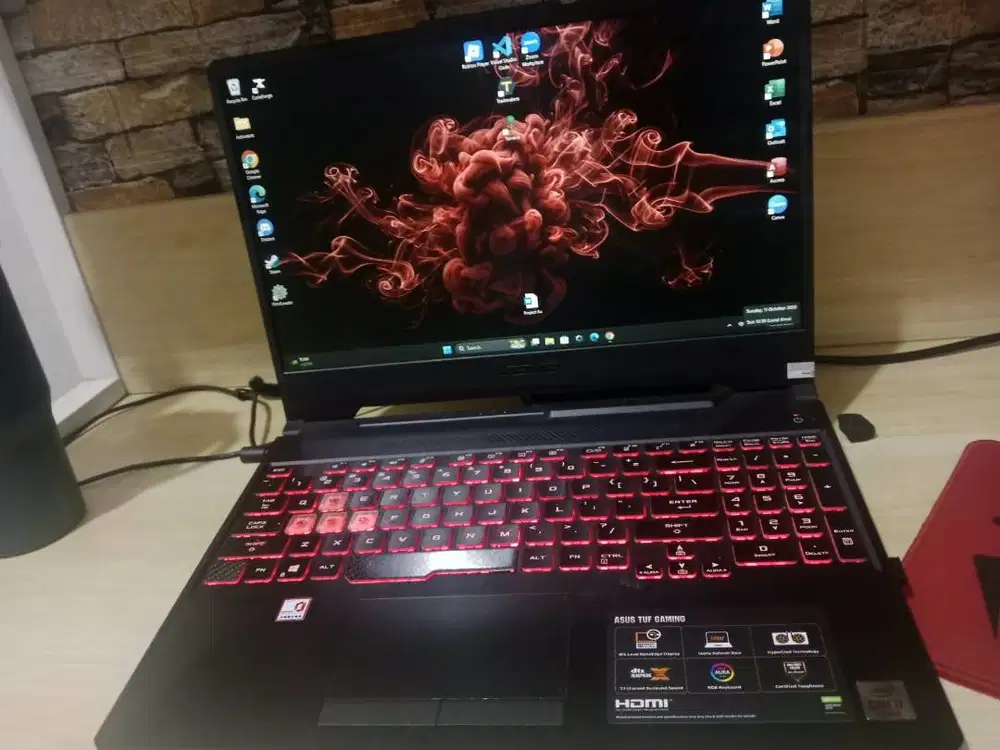 *ASUS TUF F15 FX506LI*