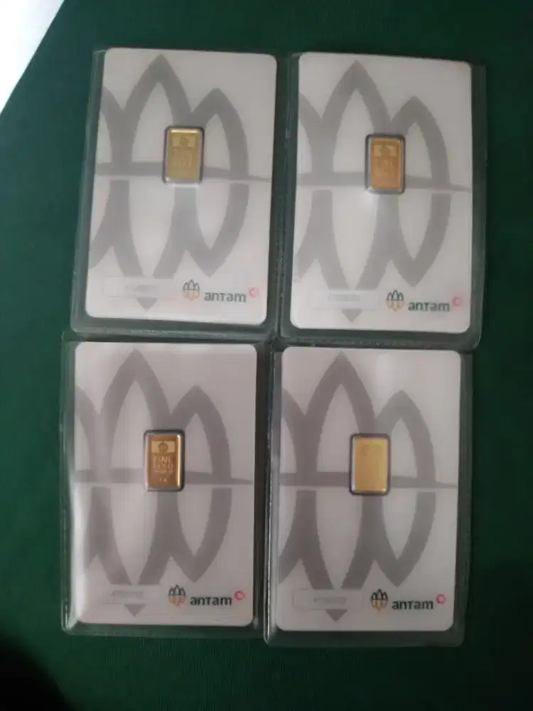 Di jual logam mulia antam 1gr ada 4 keping