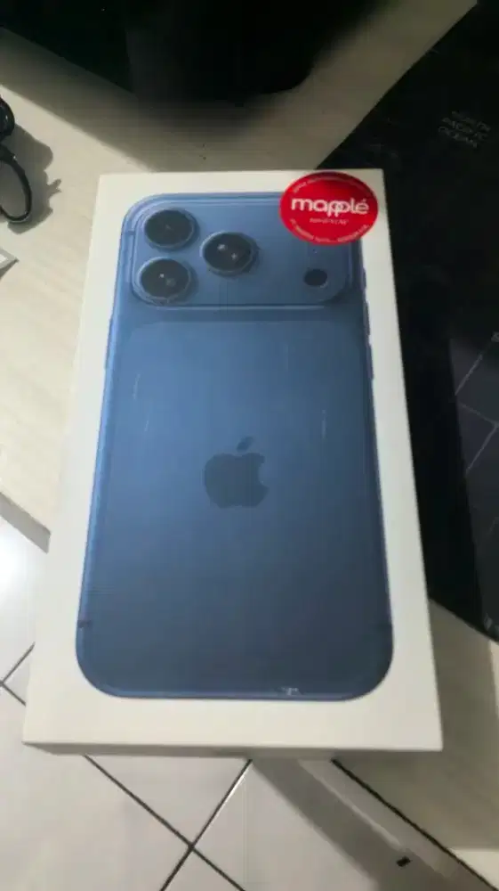 Iphone 17 pro 256 deep Blue