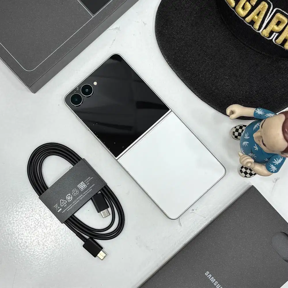 Samsung z flip 8 12/512 gb cream garansi resmi