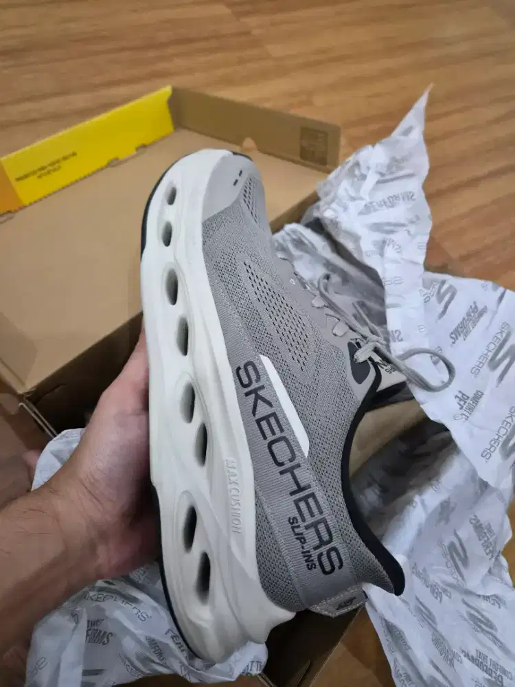 sepatu skechers air cooled goga mat
