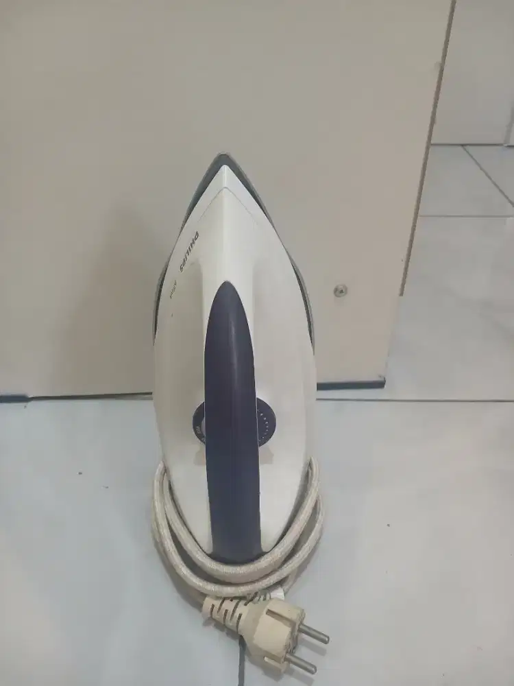 DIJUAL SETRIKA MERK PHILIPS