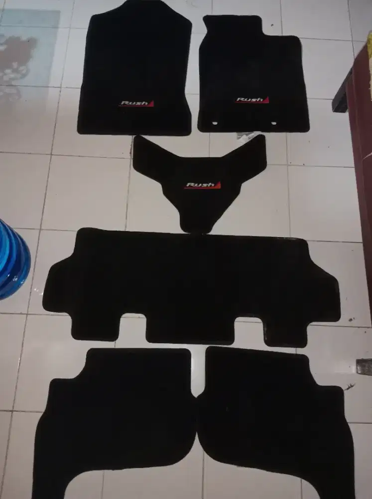Karpet Mobil Toyota All New Rush Original