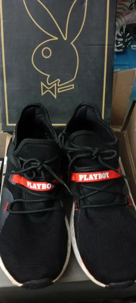 PLAYBOY SZ 43 ins. 27-28 preloved
