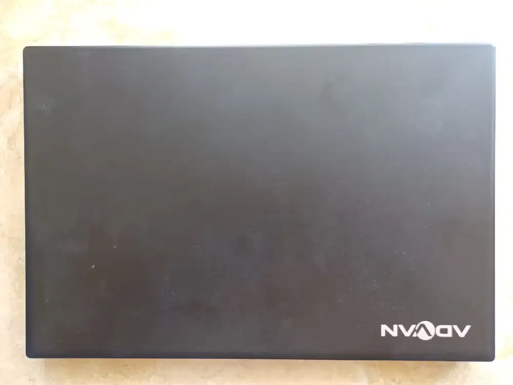 DIJUAL LAPTOP ADVAN SOULMATE kondisi 99% seperti baru
