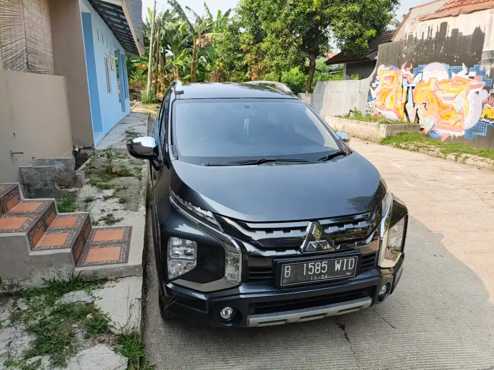 Di jual cepat mobil Mitsubishi Xpander 2021 matic tipe cross premium
