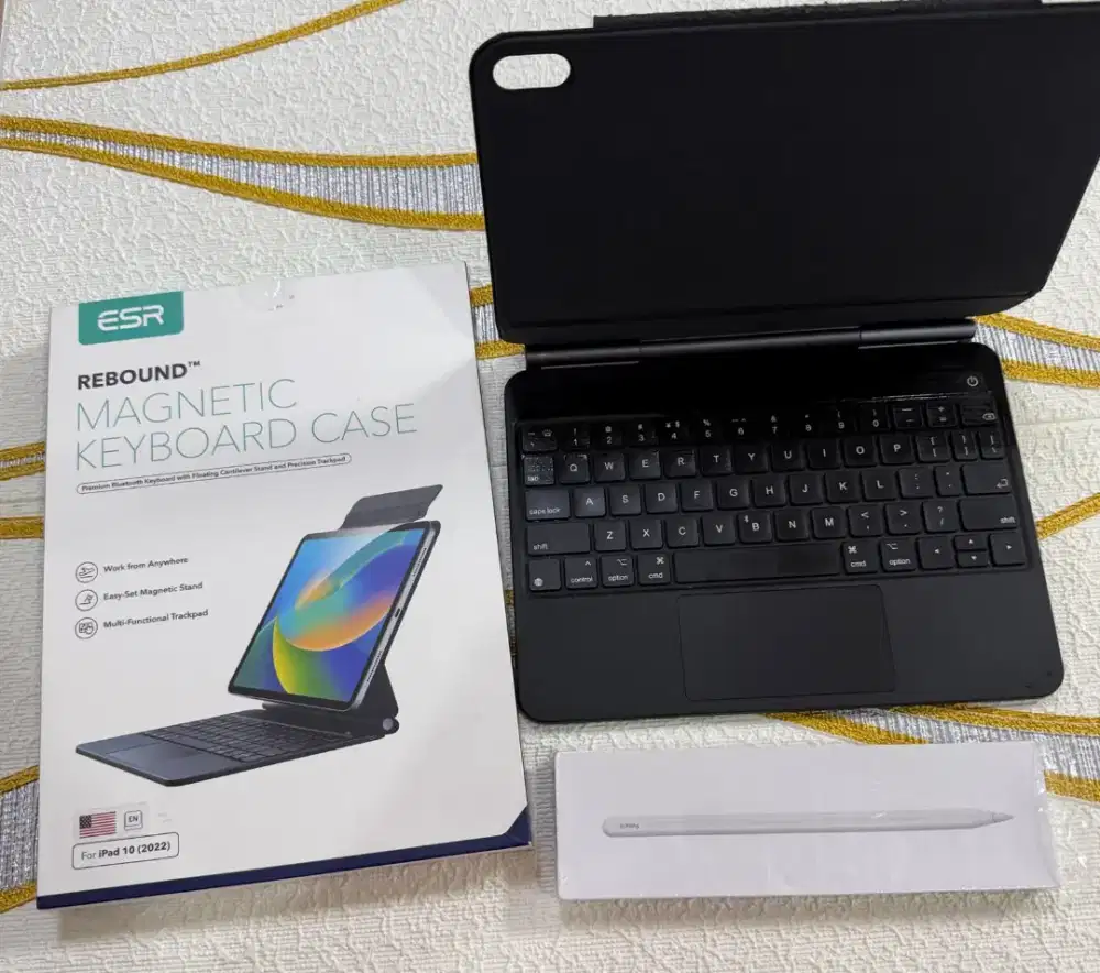 ESR Rebound Magnetic Keyboard Case For Ipad 10 2022 Bekas Pakai Normal
