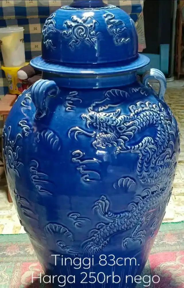 Pajangan Guci Keramik