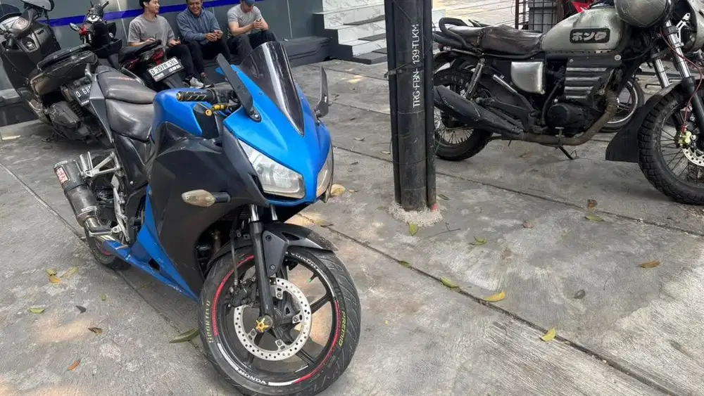 JUAL CEPAT CBR 150R 2014