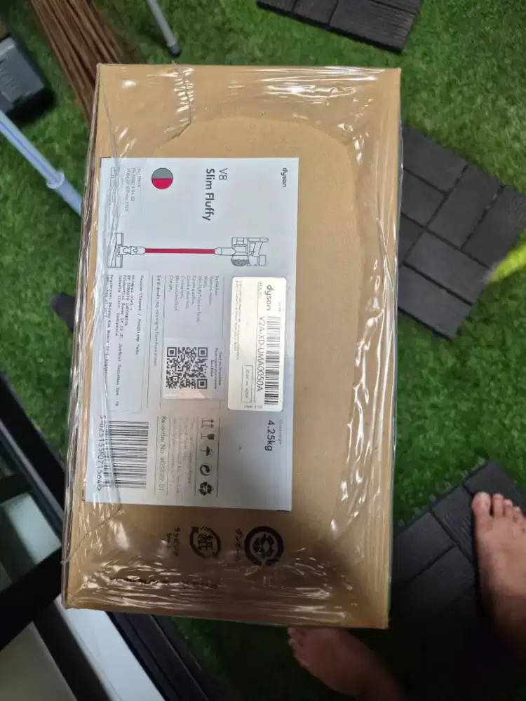Untung Rp2 juta, DIJUAL NEW DYSON V8 SLIM FLUFFY — BARU, SEGEL UTUH!