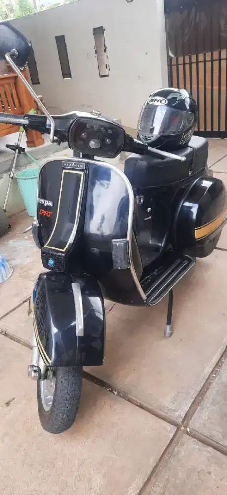 Fs Vespa px sport real black tahun 84