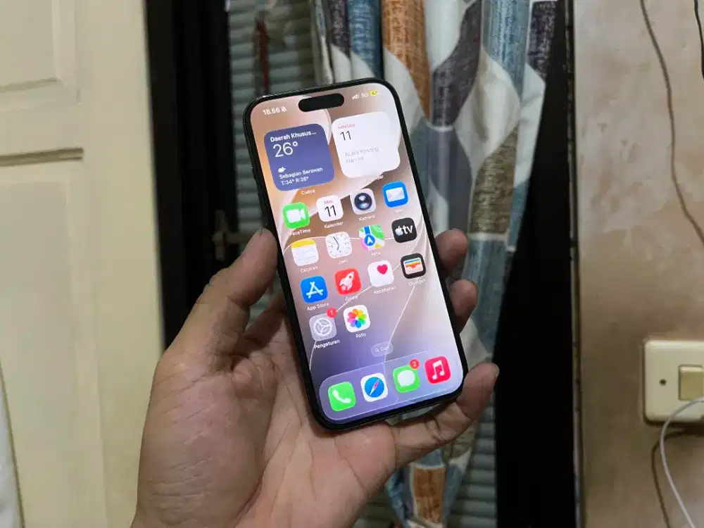 Iphone 15 pro Grey titanium