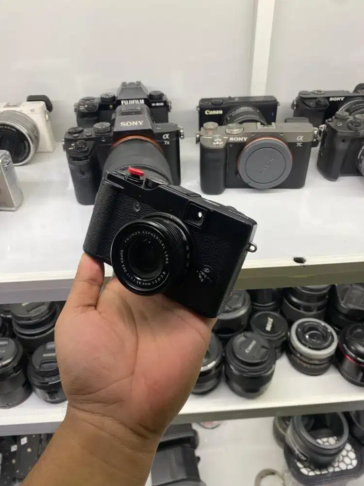 Kamera fujifilm X10 normal baterai 2 vintage