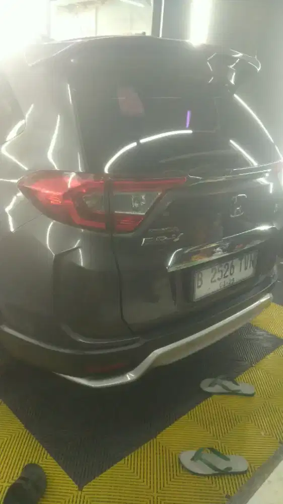 Surat surat lengkap pajek panjang ban tebal mobil orisinil konci 2