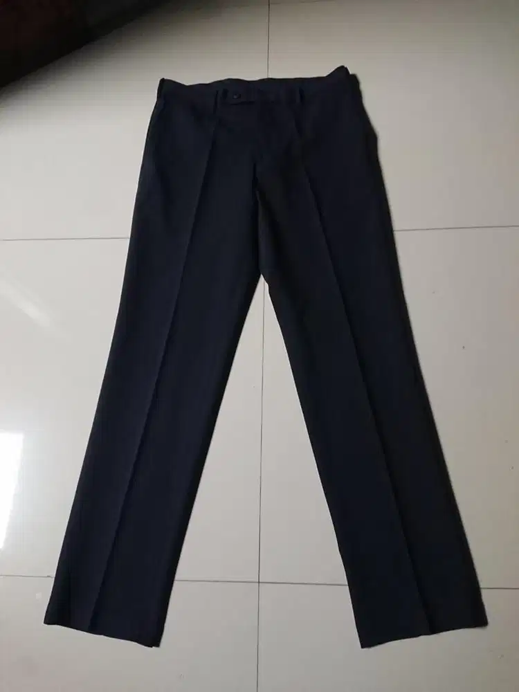 celana uniqlo 31
