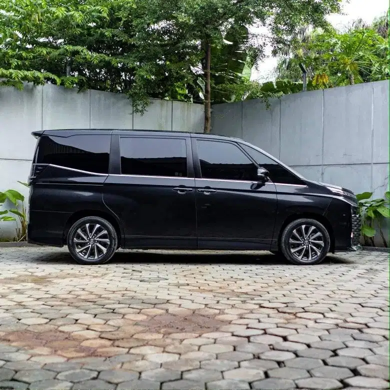 VOXY 2023/2024 Matic