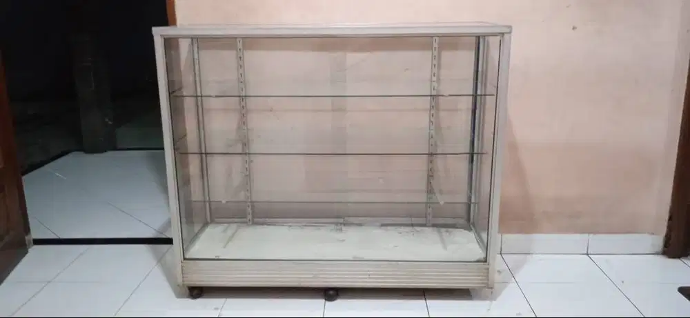 Harga nett etalase p. 120cmxl.105cm
