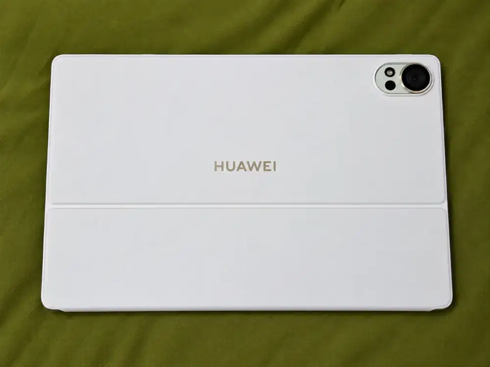 **DIJUAL HUAWEI MATEPAD 12 X + KEYBOARD + CHARGER – MULUS & TERAWAT **