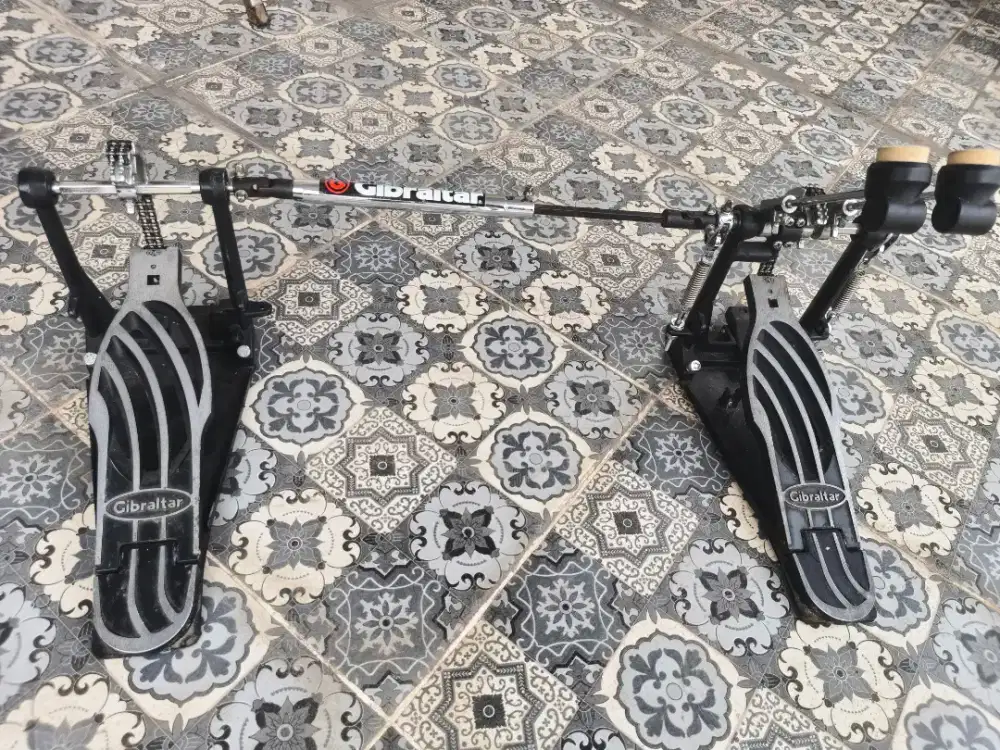 Double pedal Gibraltar