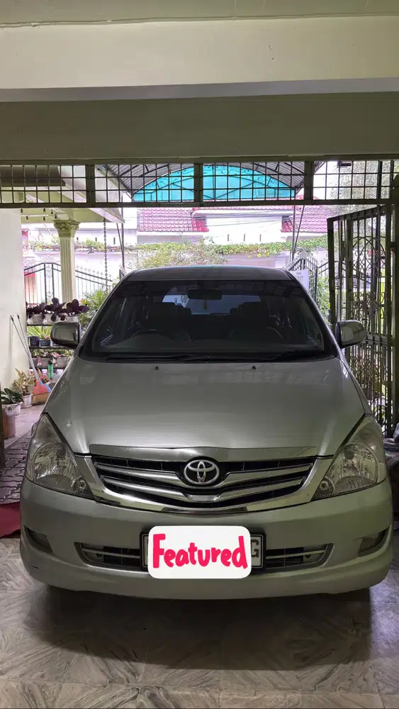 Innova 2.0 V MT Bensin 2004