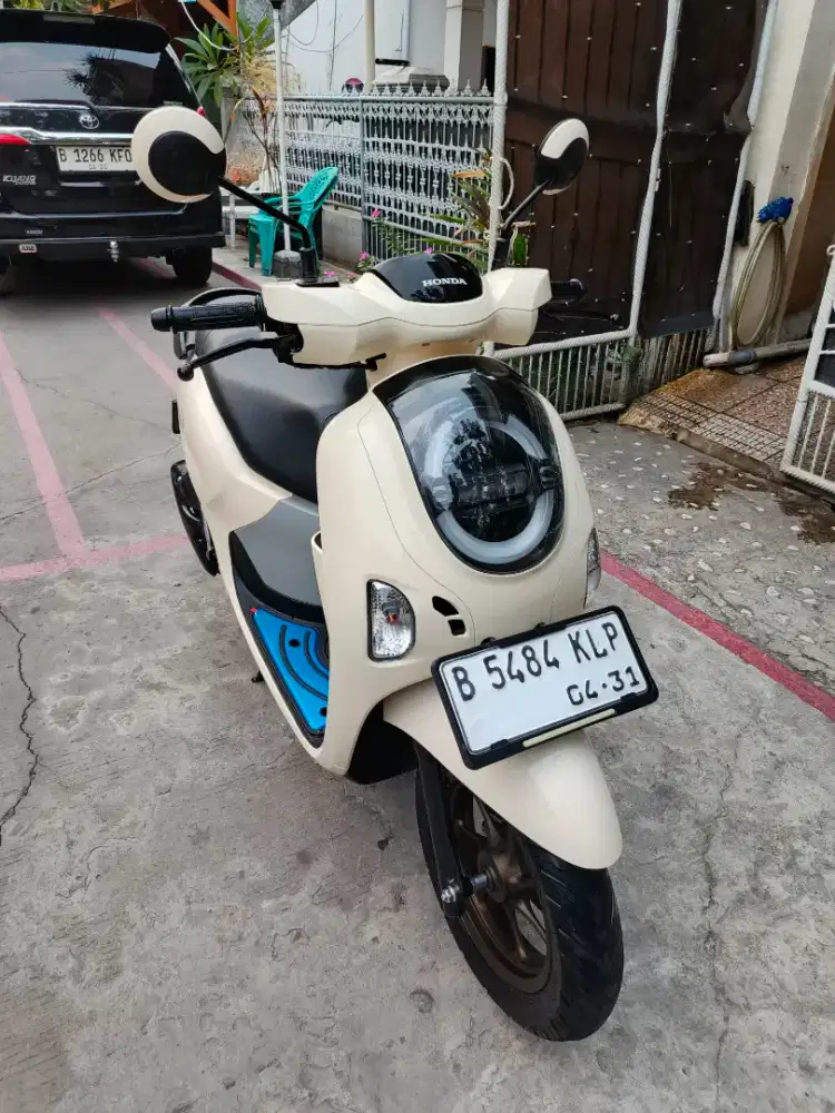 NEW HONDA SCOOPY FASHION CREAM 2026 (GRESS)