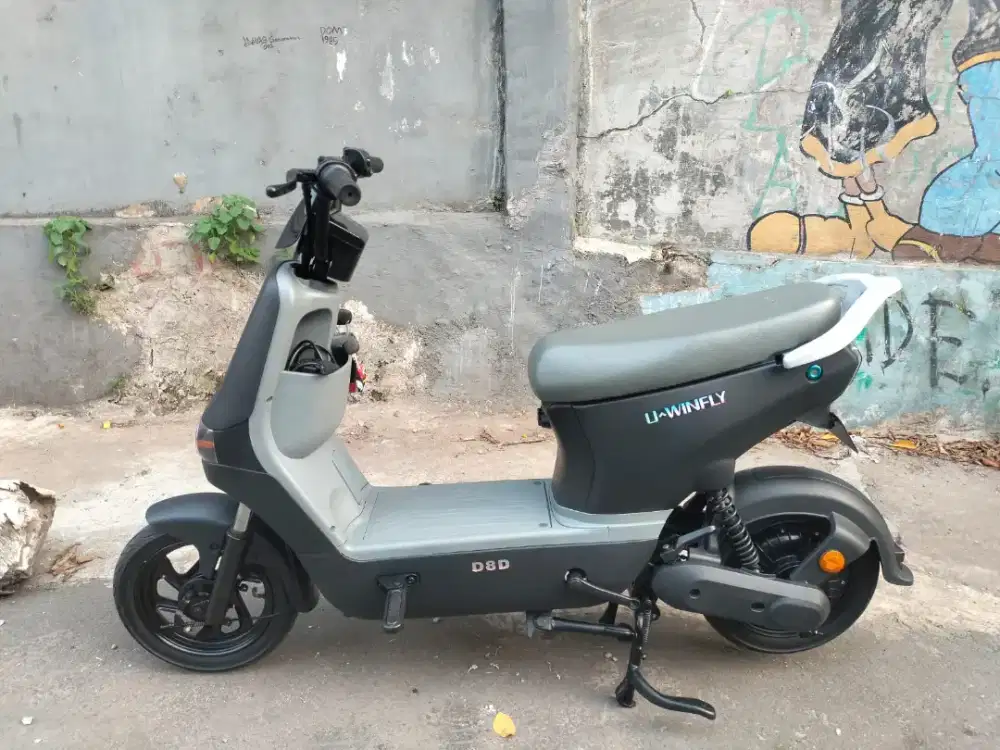 Uwinfly d8d mulus , fullset seperti baru