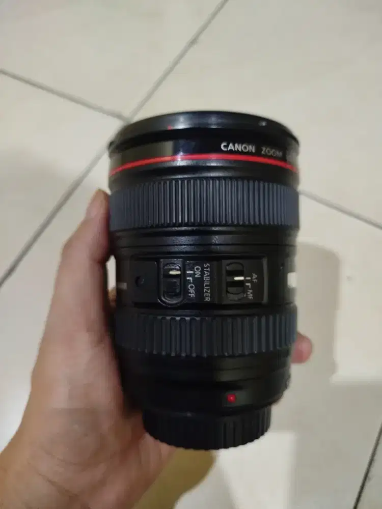 lensa canon 24-105L is