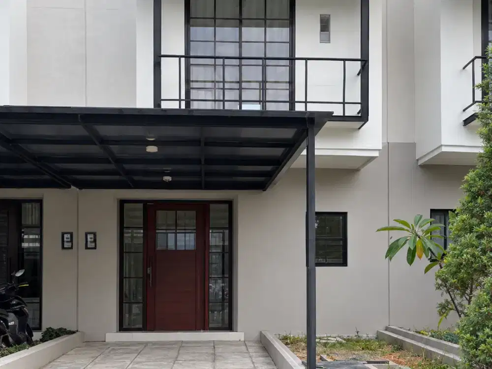 Disewakan Rumah Baru 2 Lantai 2KT 2 KM Graha Natura dekat Pakuwon Mall Surabaya Barat