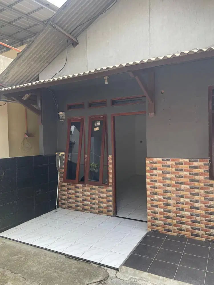 Dikontrakkan satu rumah khusus muslim dekat Perum. BCI 1 & CGR 1