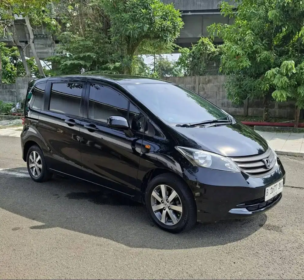Honda Freed S AT / SD Th 2010 Warna Hitam Bogor