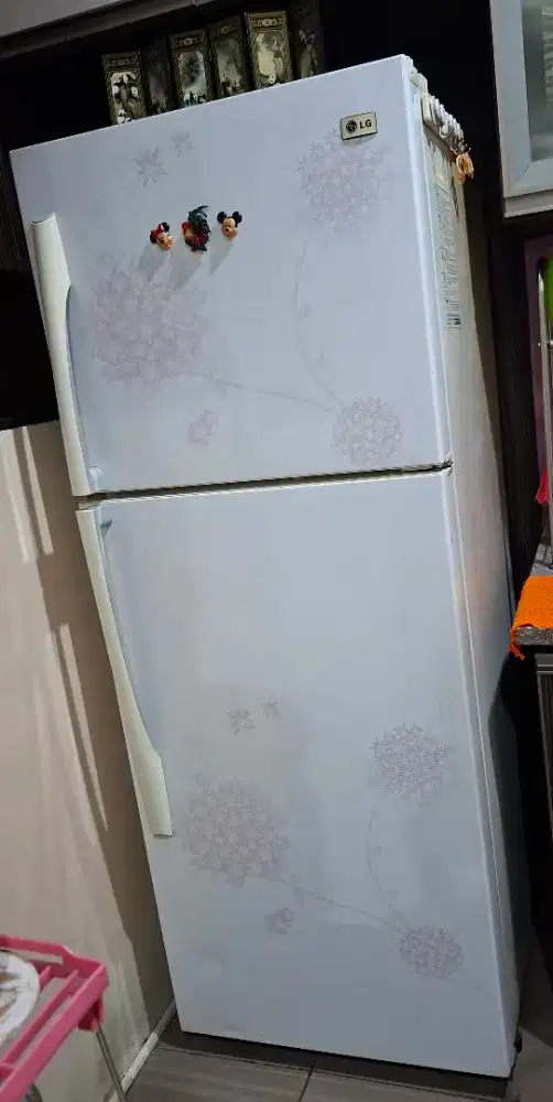 Dijual kulkas LG 2 pintu