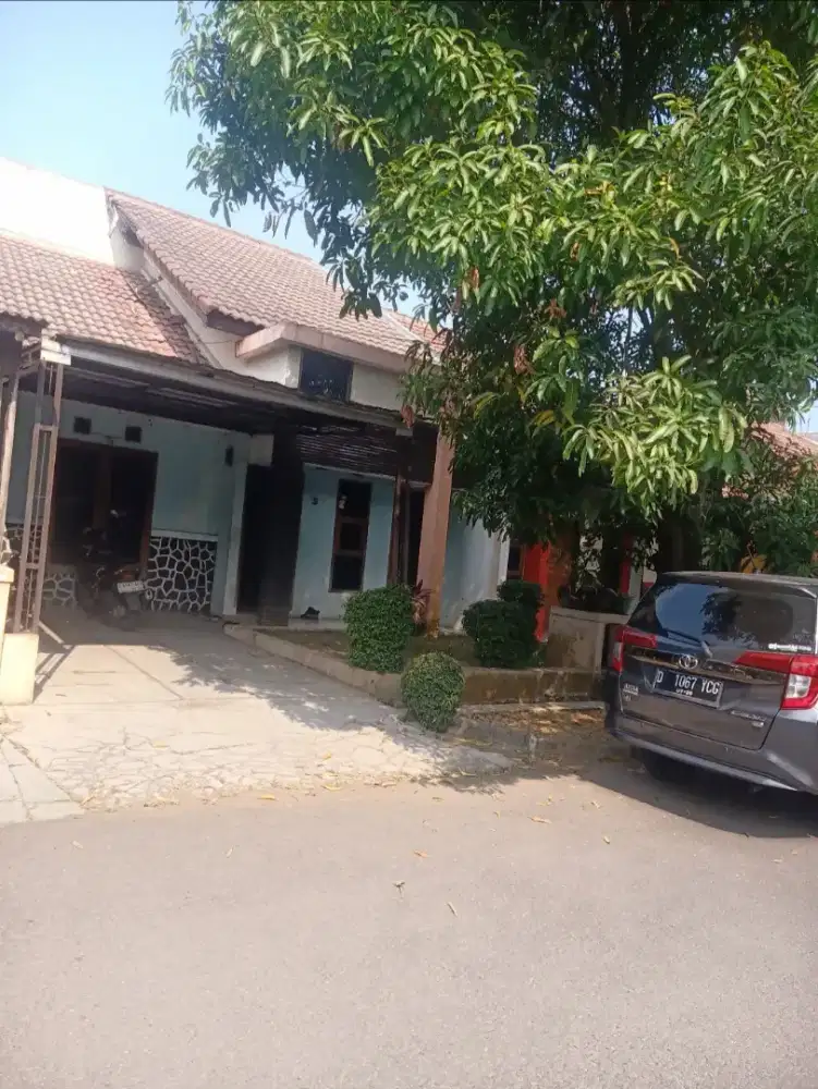 Jual rumah di komplek bumi panyawangan cileunyi
