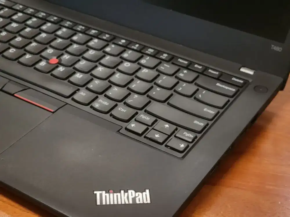 Thinkpad T480 i5 Thunderbolt Laptop Powerful untuk Kerja Multitasking