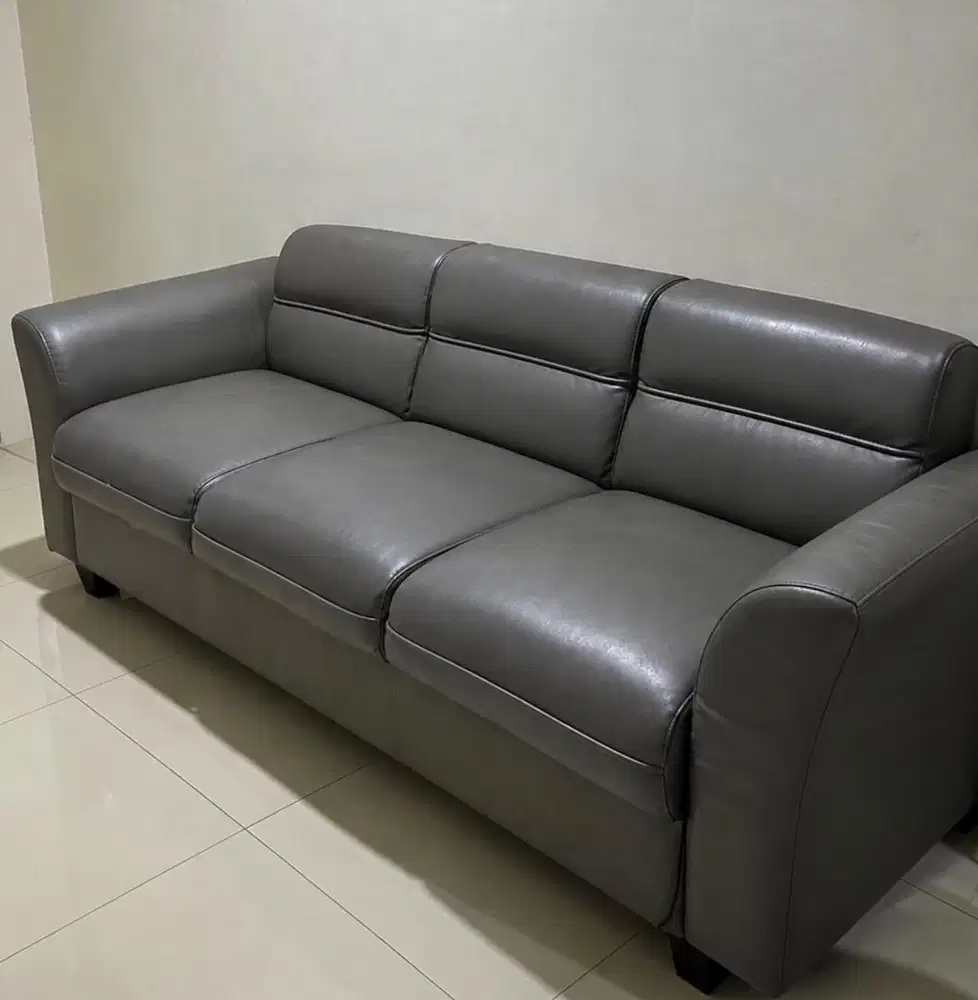 Dijual sofa set abu minimalis 3 seater & 2 single