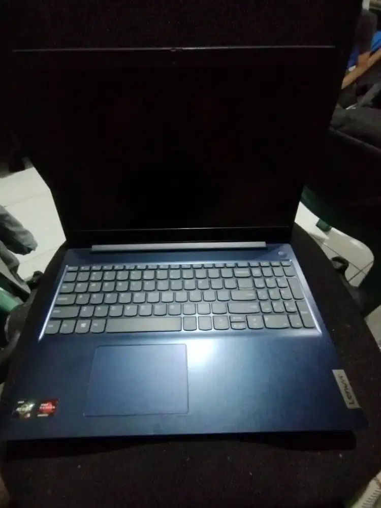 Lenovo Ideapad Slim 3 Ryzen5  Ram 8GB SSD 256GB