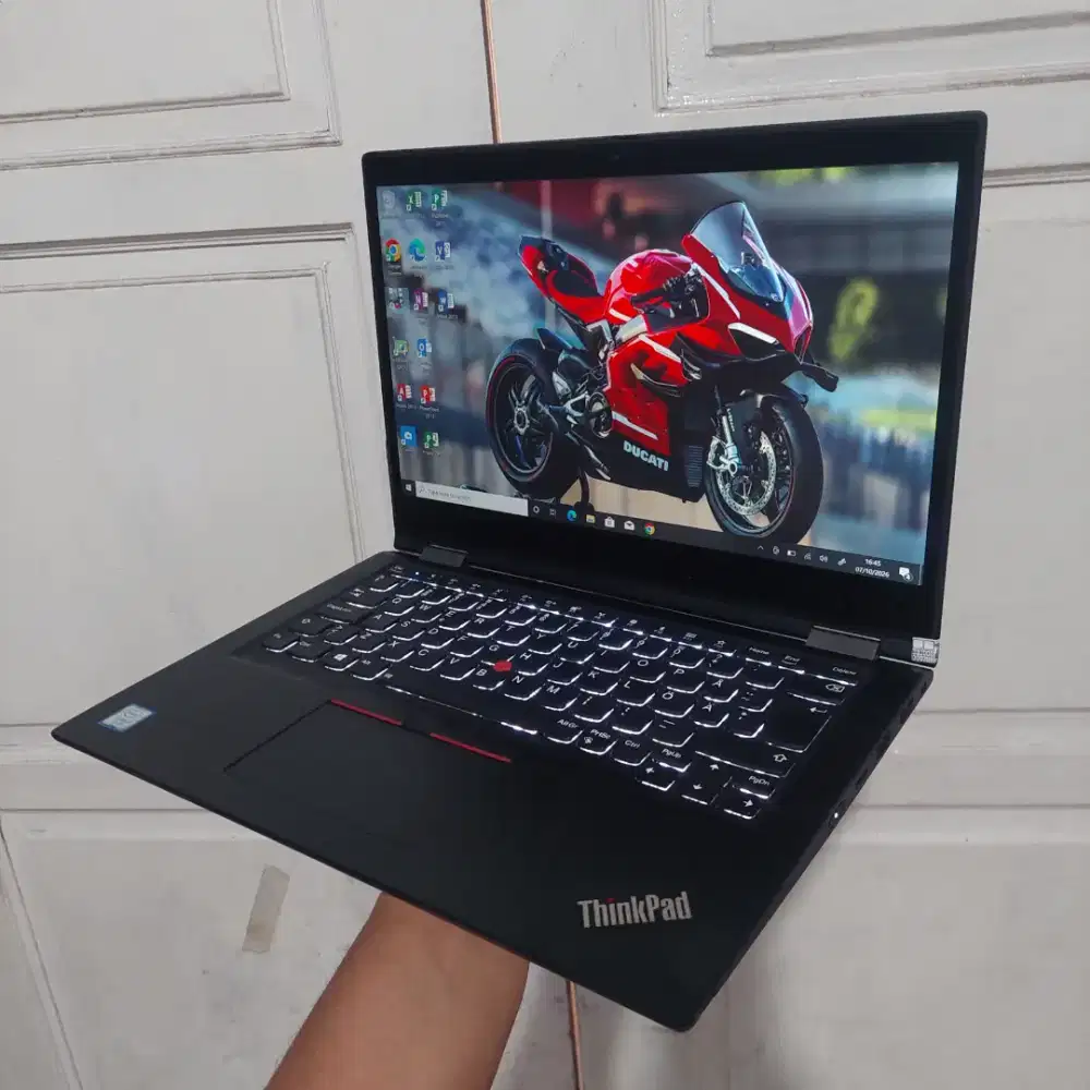 Lenovo Thinkpad Yoga X390 Tablet Touchscreen i5 Gen 8 NVME 256GB