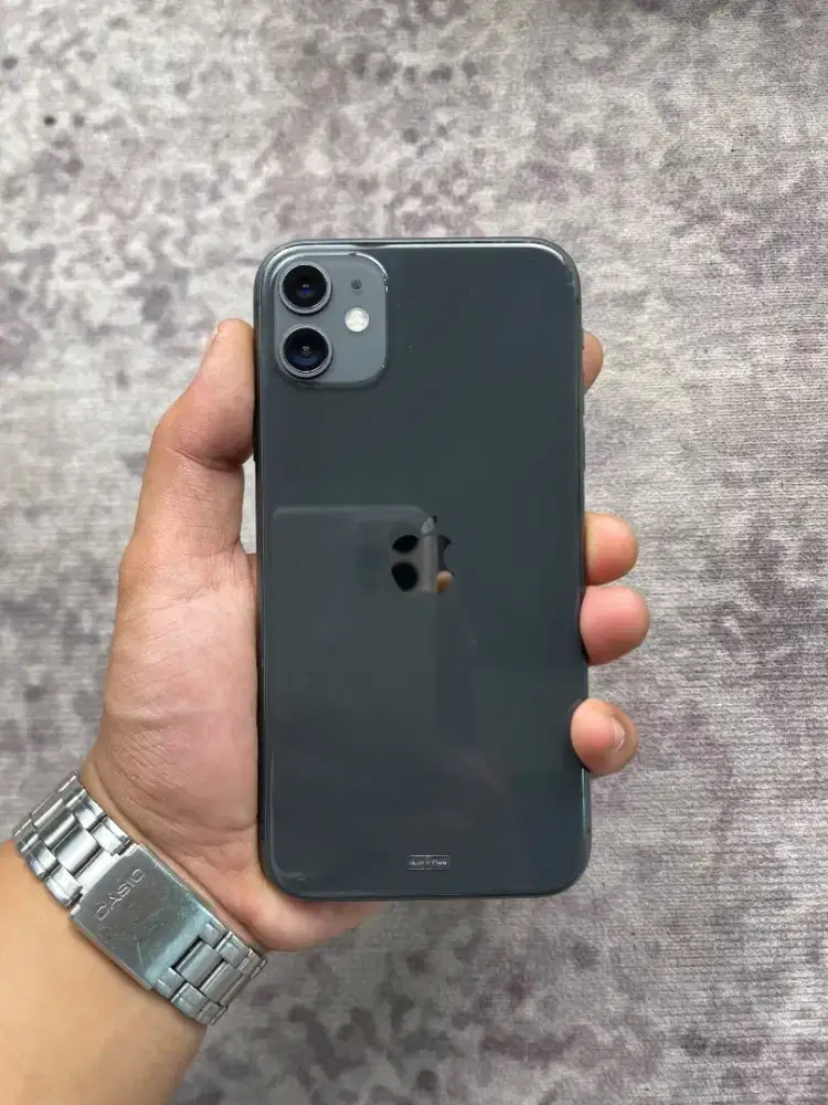 iPhone 11 64GB iBox
