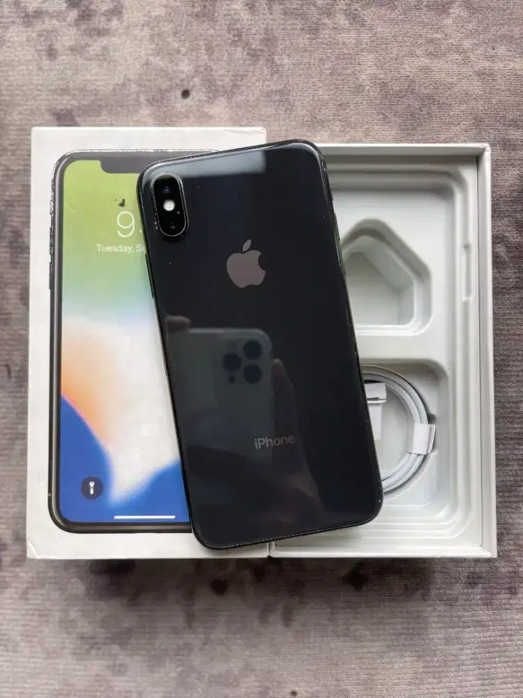 iPhone X 64GB iBox