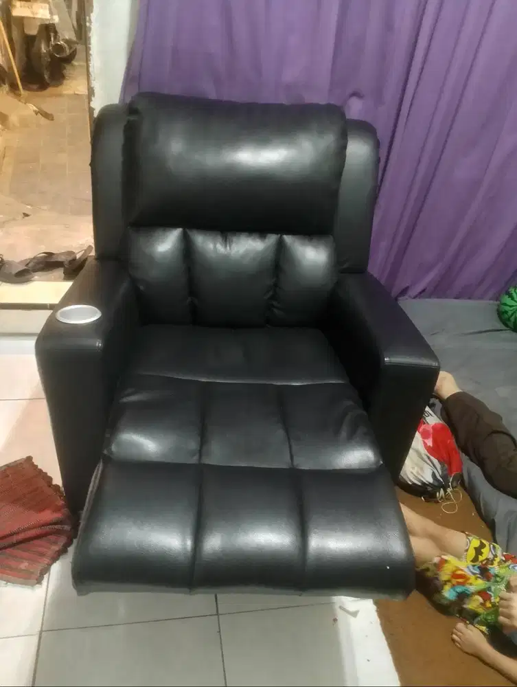 Kursi/sofa pedi