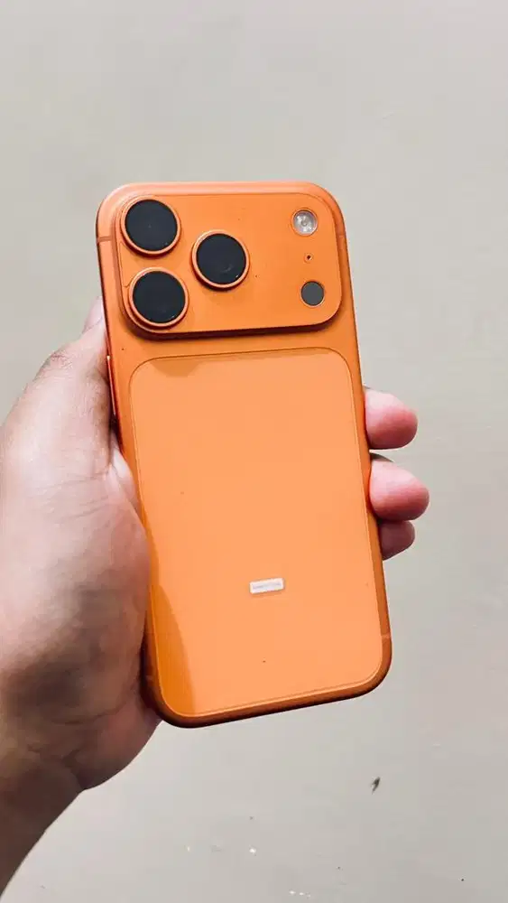 IPHONE 17 PRO 256 RESMI IBOX NO MINUS SIAP PAKAI LOK BJM NEGO TIPIS