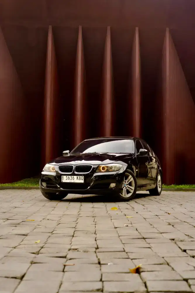 BMW E90 320i LCI I-DRIVE 2010 FACELIFT