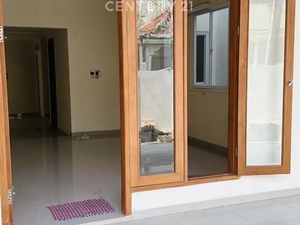 DIJUAL CEPAT Mesin Uang Rumah Baru Bonus 6 Kamar Kos Kemayoran