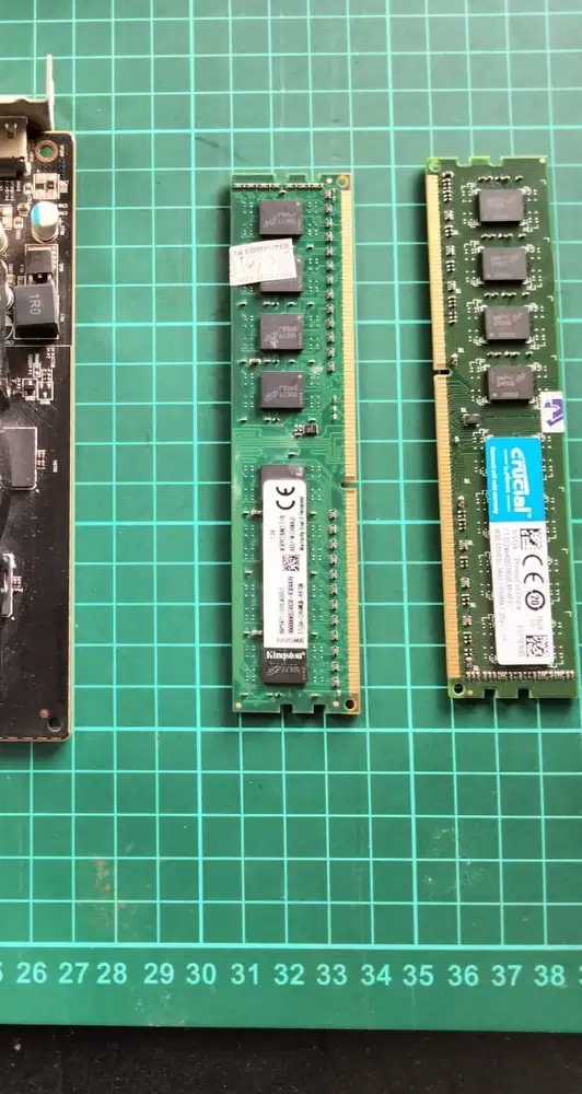RAM DDR3 8GB per keping