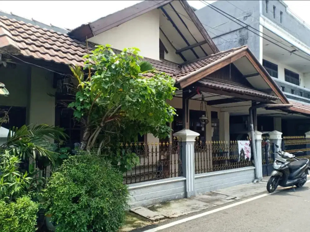 Di jual Rumah Bagus Layak huni,lokasi SUPER STRATEGIS di cempaka putih jakarta pusat