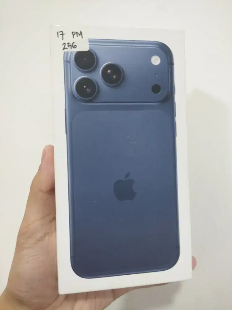 Apple iPhone 17 Pro Max blue 256GB