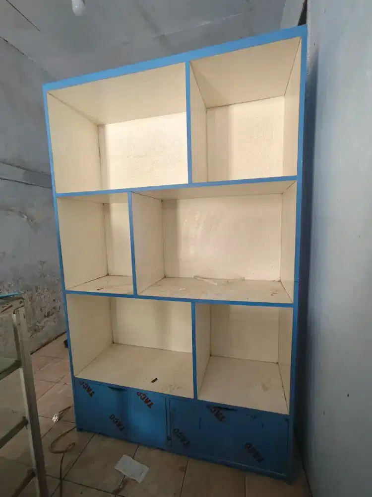 Rak furniture minimalis modern