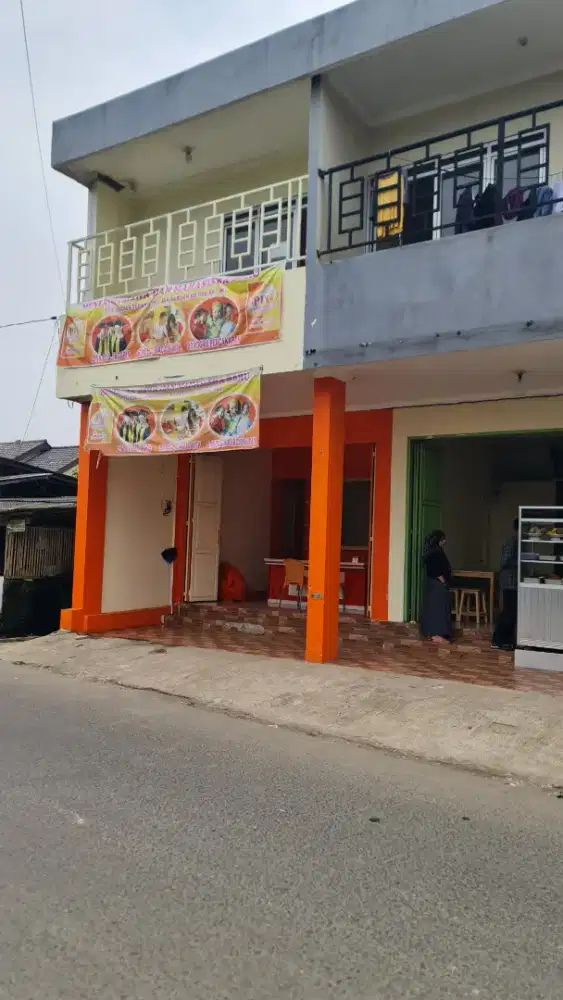 Ruko 2 lantai pinggir jalan